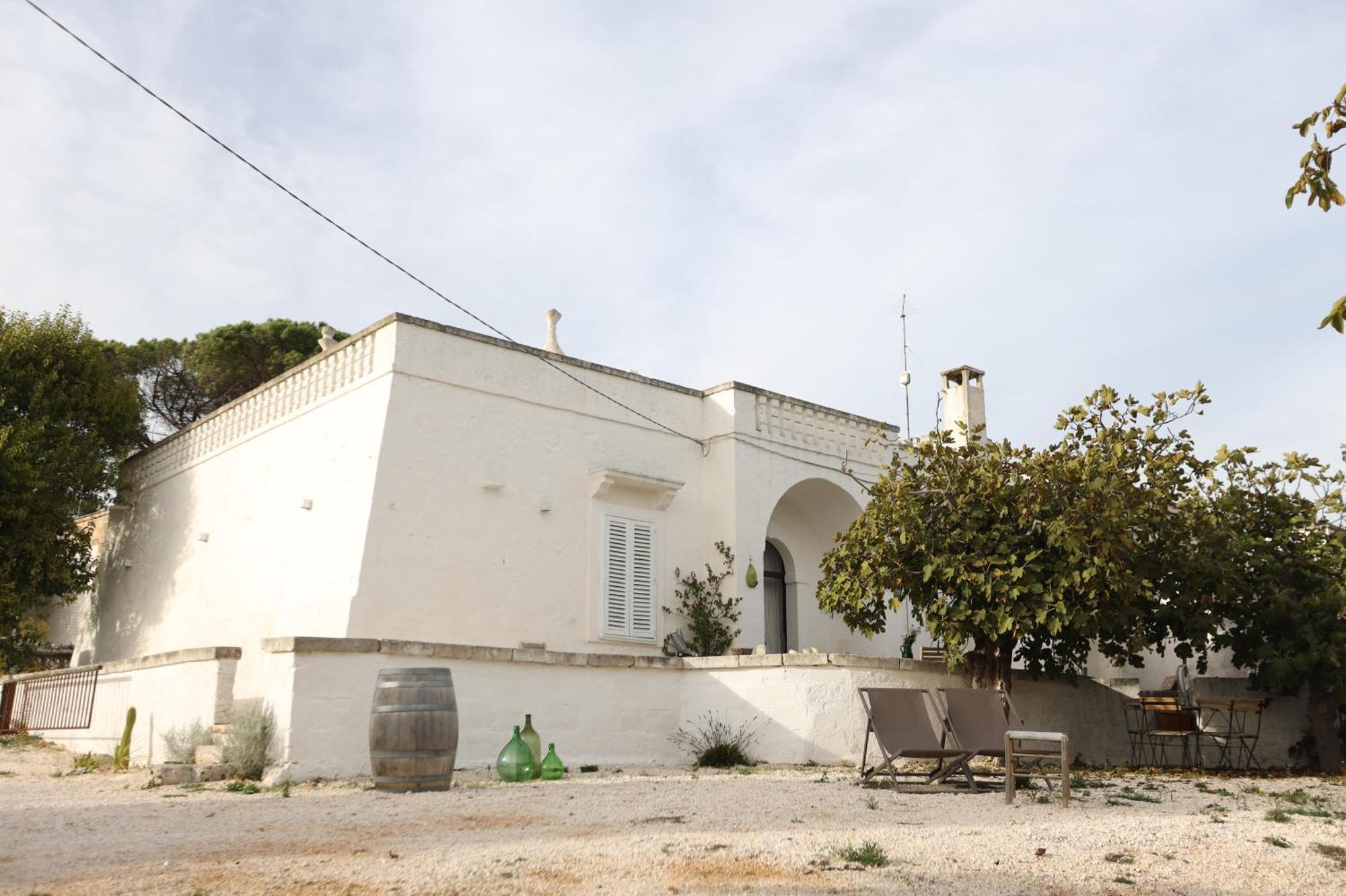 I Tre Coni By Acqua Di Puglia Bed & Breakfast Locorotondo Exterior photo